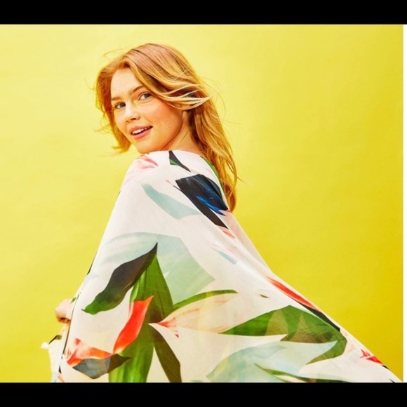 Subtle Luxury Birds of Paradise Pareo Sarong NWT - Picture 9 of 13